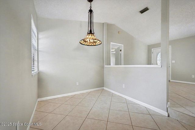 173 N Ridgewood Avenue, Ormond Beach, FL 32174