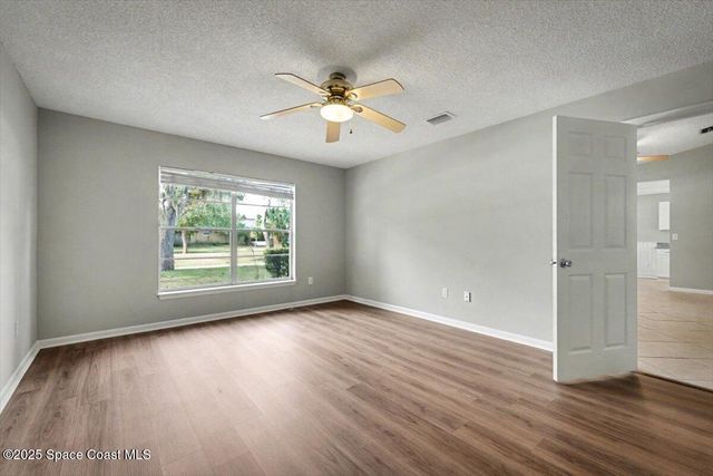 173 N Ridgewood Avenue, Ormond Beach, FL 32174