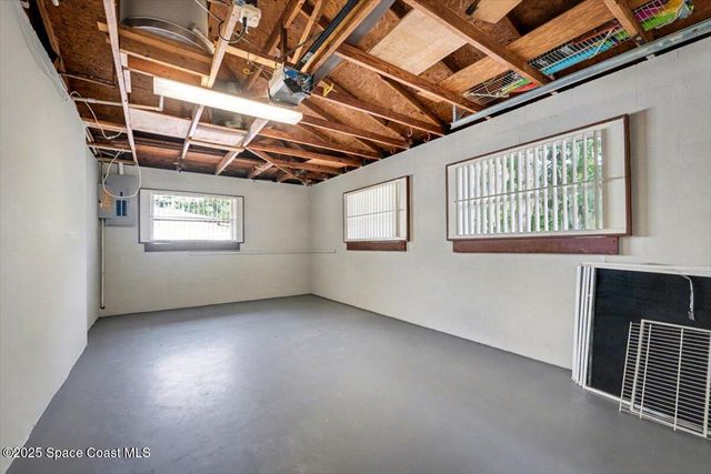 173 N Ridgewood Avenue, Ormond Beach, FL 32174