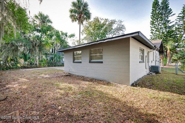 173 N Ridgewood Avenue, Ormond Beach, FL 32174