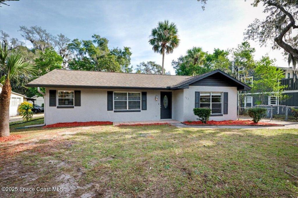 173 N Ridgewood Avenue, Ormond Beach, FL 32174