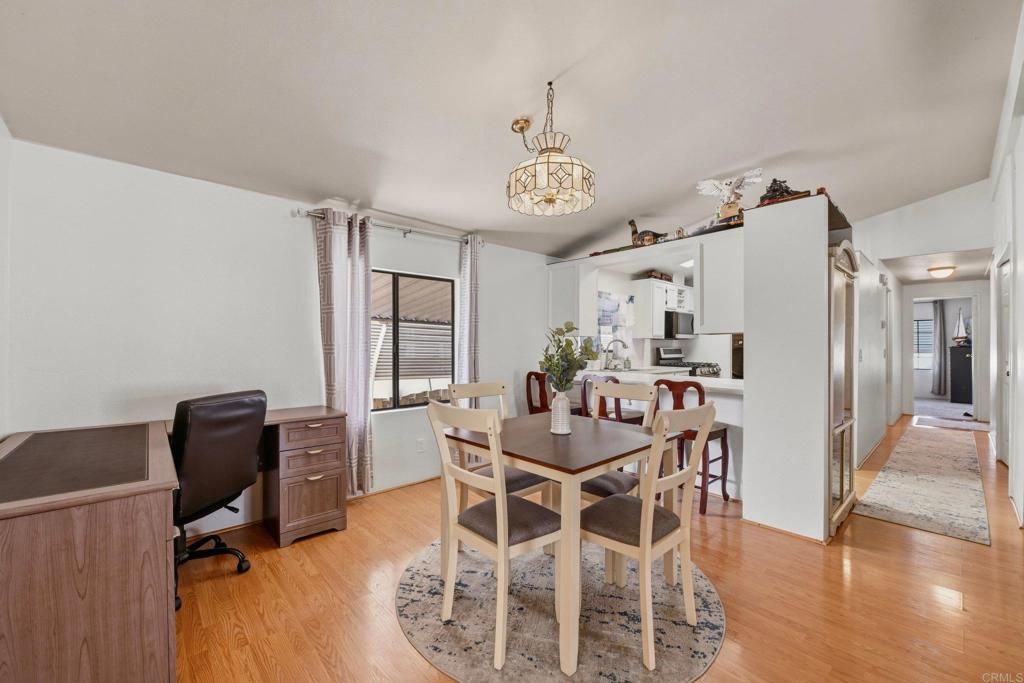Image 7 of property listing at 4616 N River Road 27, Oceanside, CA 92057