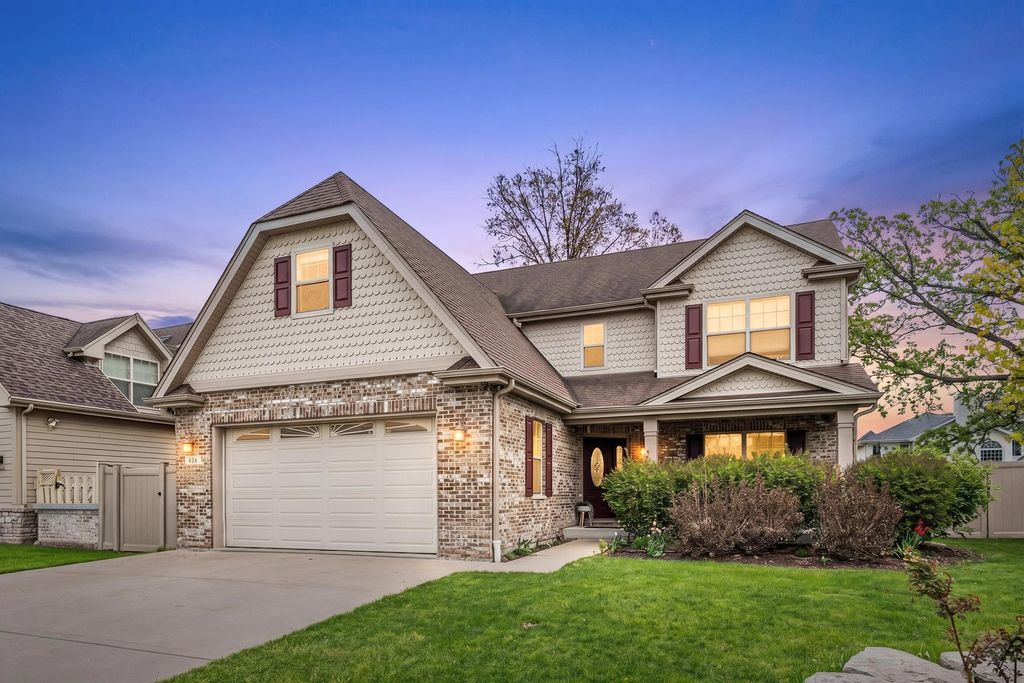 456 Arbor Lane, Wood Dale, IL 60191