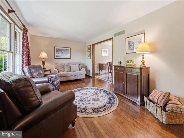 1645 BRACKENVILLE RD, Hockessin, DE 19707
