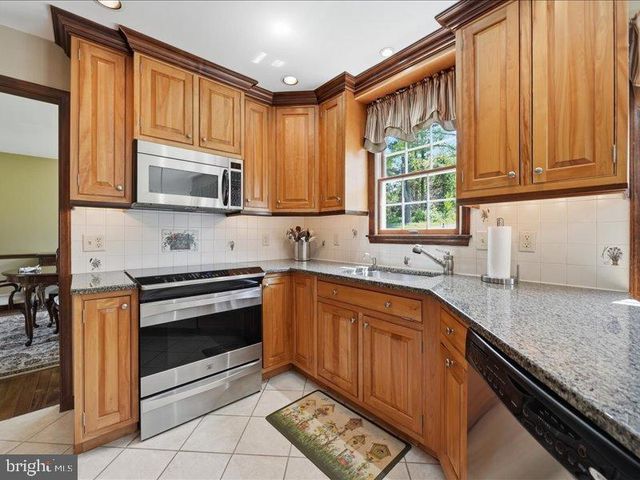 1645 BRACKENVILLE RD, Hockessin, DE 19707