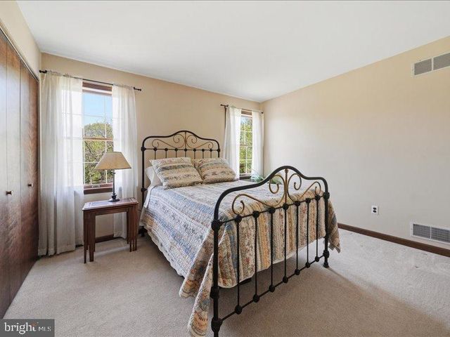1645 BRACKENVILLE RD, Hockessin, DE 19707
