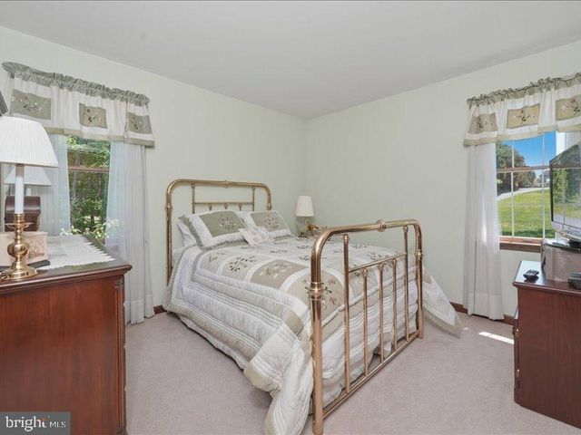 1645 BRACKENVILLE RD, Hockessin, DE 19707