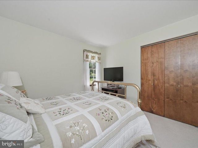 1645 BRACKENVILLE RD, Hockessin, DE 19707