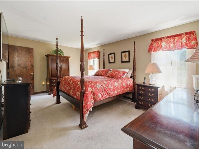 1645 BRACKENVILLE RD, Hockessin, DE 19707