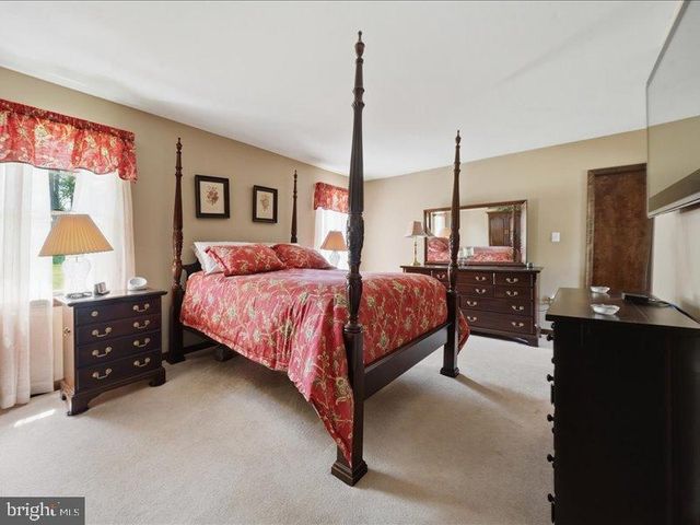 1645 BRACKENVILLE RD, Hockessin, DE 19707