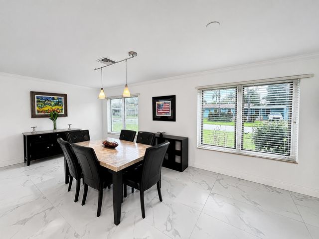 301 NW 26th Court, Wilton Manors, FL 33311