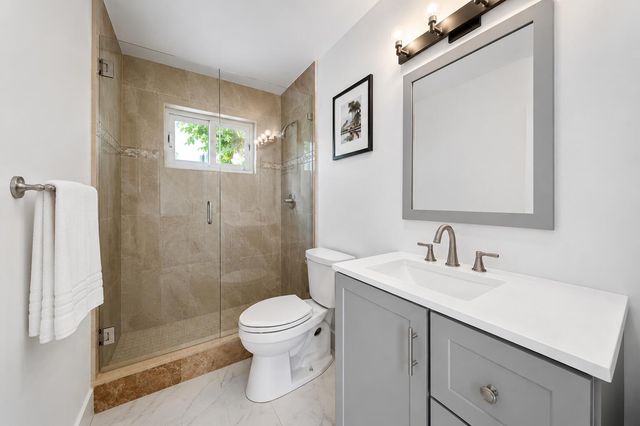 301 NW 26th Court, Wilton Manors, FL 33311