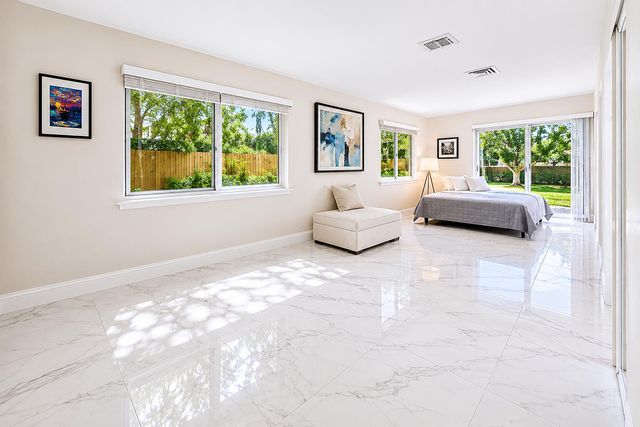 301 NW 26th Court, Wilton Manors, FL 33311