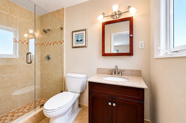 301 NW 26th Court, Wilton Manors, FL 33311