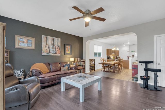 6032 Fred Couples, Schertz, TX 78108