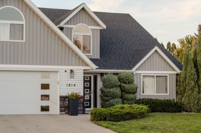 1814 Brentwood Court, West Fargo, ND 58078