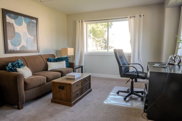 1814 Brentwood Court, West Fargo, ND 58078