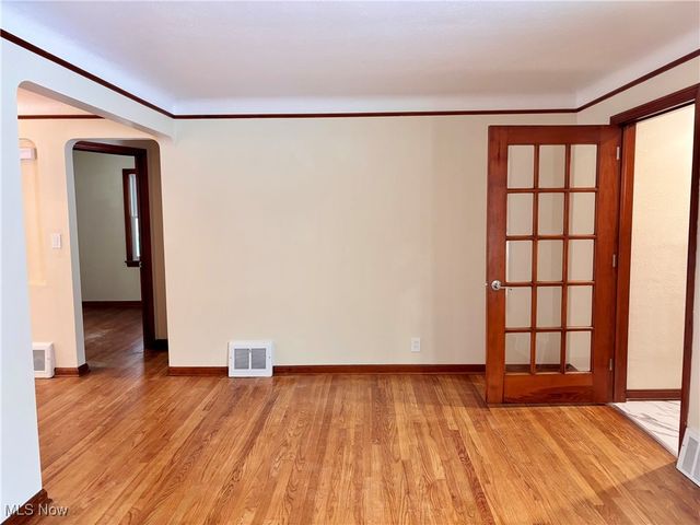 27175 Cameron Avenue, Euclid, OH 44132