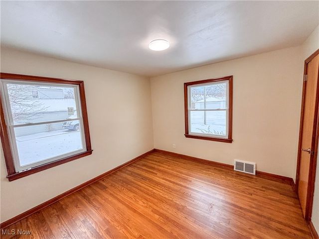 27175 Cameron Avenue, Euclid, OH 44132