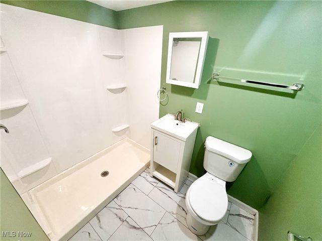 27175 Cameron Avenue, Euclid, OH 44132