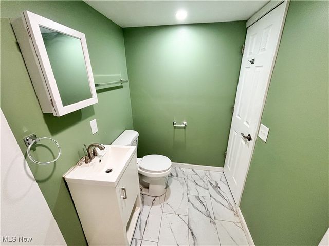 27175 Cameron Avenue, Euclid, OH 44132