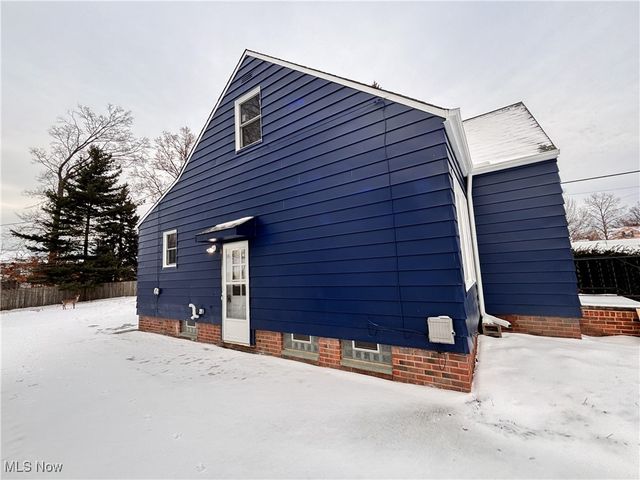 27175 Cameron Avenue, Euclid, OH 44132