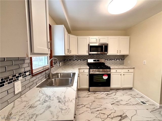 27175 Cameron Avenue, Euclid, OH 44132