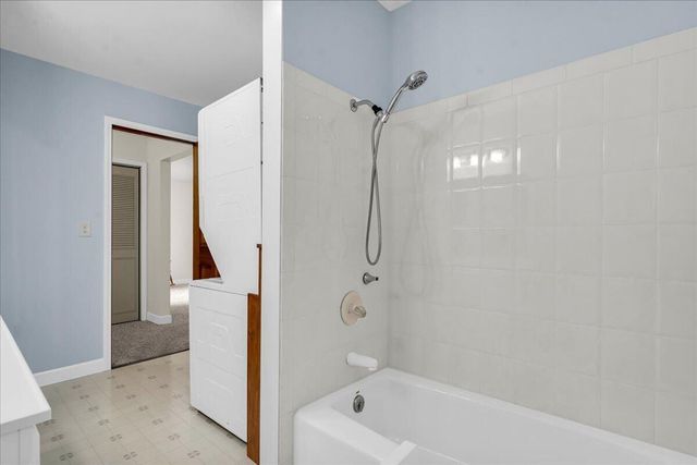 1177 Glendale Street, Burton, MI 48509