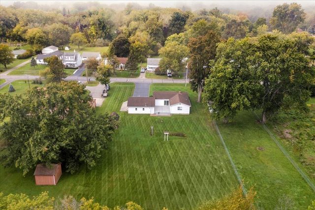 1177 Glendale Street, Burton, MI 48509