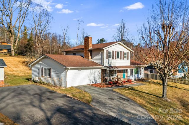 154 Harris Street, Spruce Pine, NC 28777