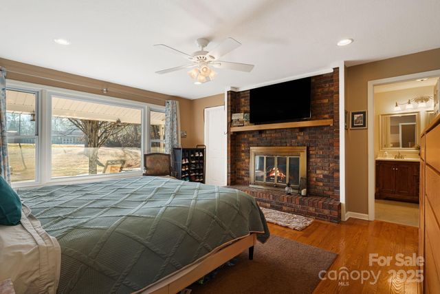 154 Harris Street, Spruce Pine, NC 28777