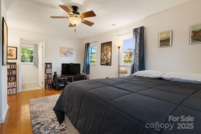 154 Harris Street, Spruce Pine, NC 28777