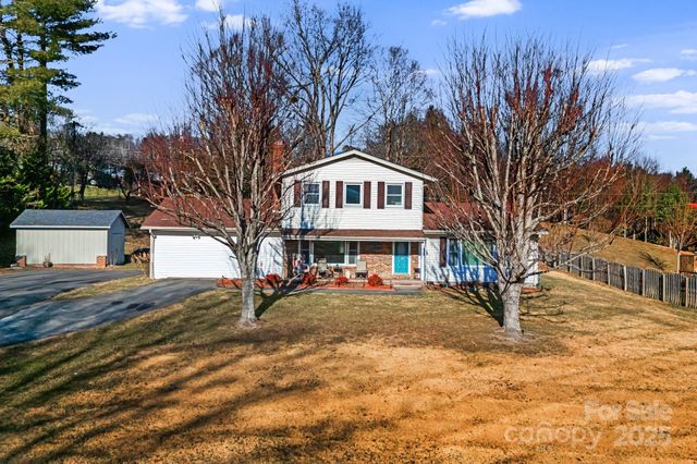 154 Harris Street, Spruce Pine, NC 28777
