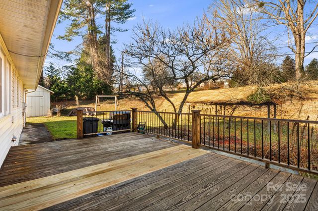 154 Harris Street, Spruce Pine, NC 28777