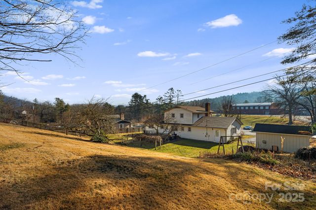 154 Harris Street, Spruce Pine, NC 28777