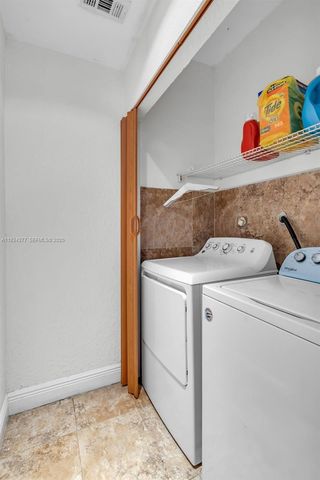 8256 NW 9th Court 2, Plantation, FL 33324