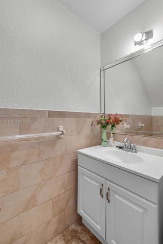 8256 NW 9th Court 2, Plantation, FL 33324