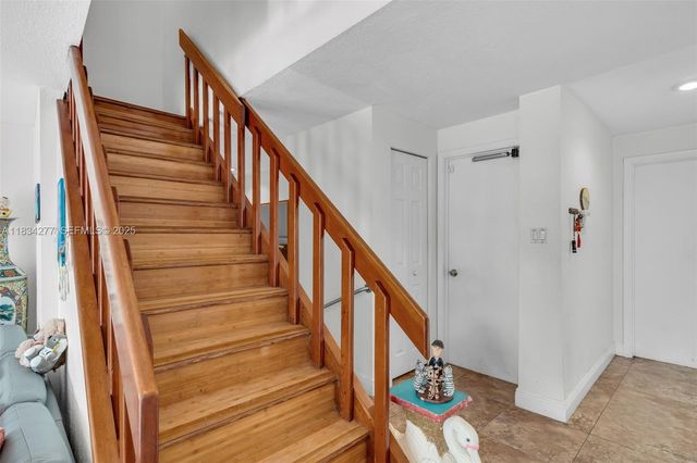 8256 NW 9th Court 2, Plantation, FL 33324