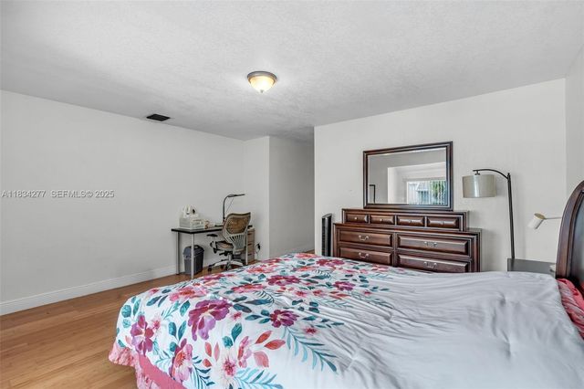 8256 NW 9th Court 2, Plantation, FL 33324