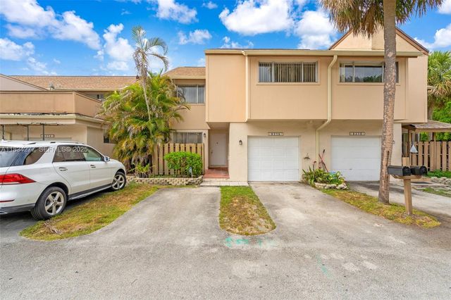 8256 NW 9th Court 2, Plantation, FL 33324