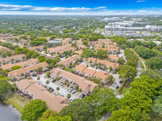 8256 NW 9th Court 2, Plantation, FL 33324