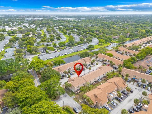 8256 NW 9th Court 2, Plantation, FL 33324