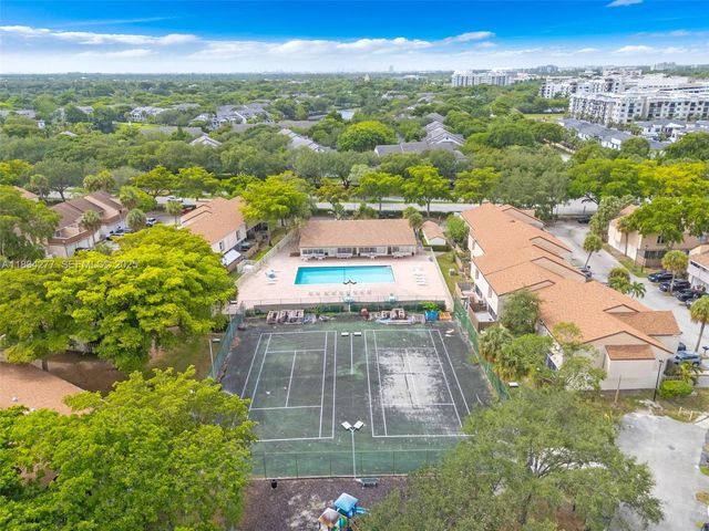 8256 NW 9th Court 2, Plantation, FL 33324
