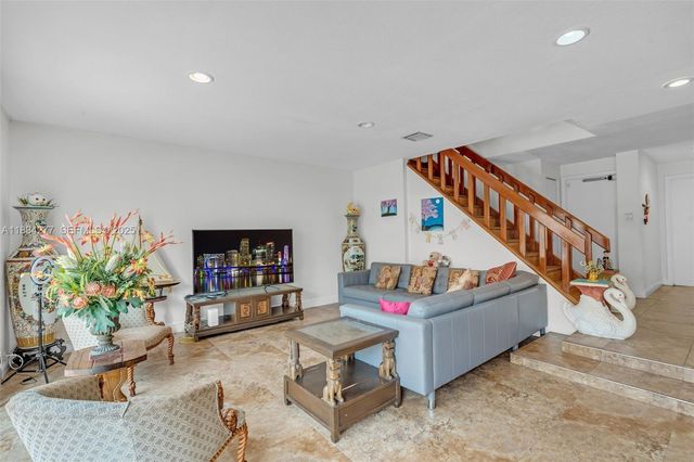 8256 NW 9th Court 2, Plantation, FL 33324
