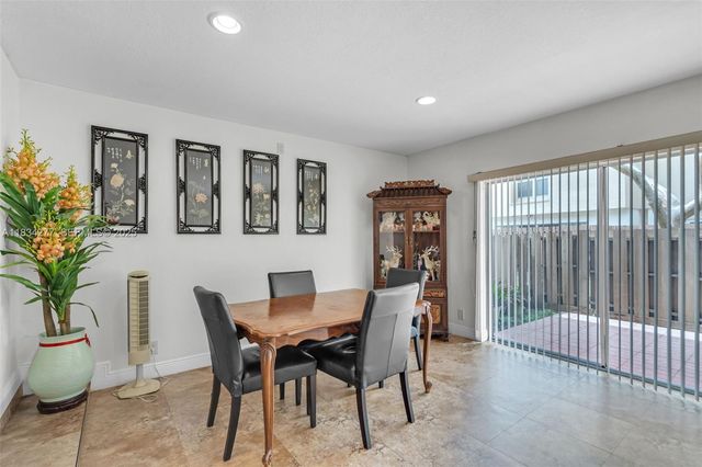 8256 NW 9th Court 2, Plantation, FL 33324