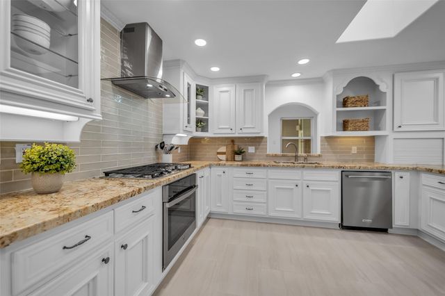 8702 Ilona Lane, Houston, TX 77025