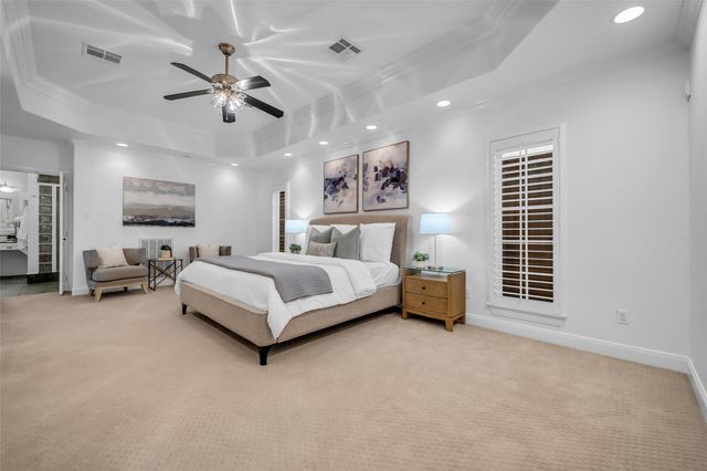 8702 Ilona Lane, Houston, TX 77025
