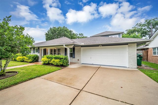 8702 Ilona Lane, Houston, TX 77025
