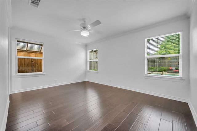 8702 Ilona Lane, Houston, TX 77025