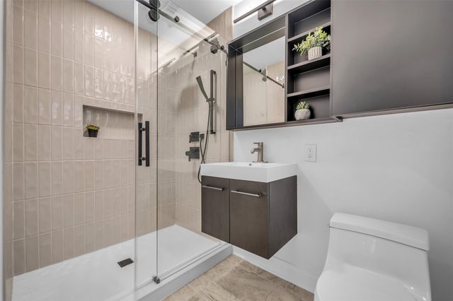 8702 Ilona Lane, Houston, TX 77025